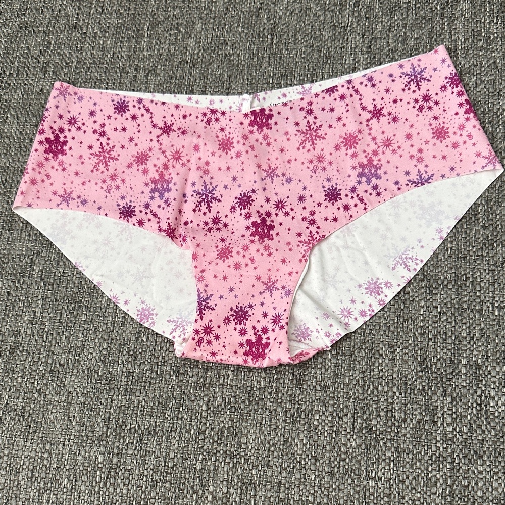 Victoria’s Secret Pink Snowflake Print Seamless Hipster Panty
